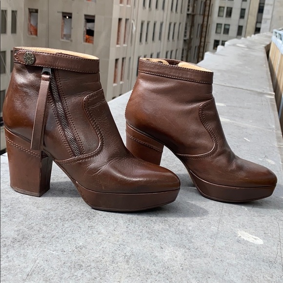Acne Boots LAST CHANCE B4 IT GOES TO CONSIGNMENT - Picture 1 of 8